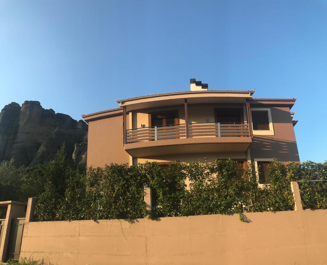 Villa Under Meteora Kalambaka Exterior photo